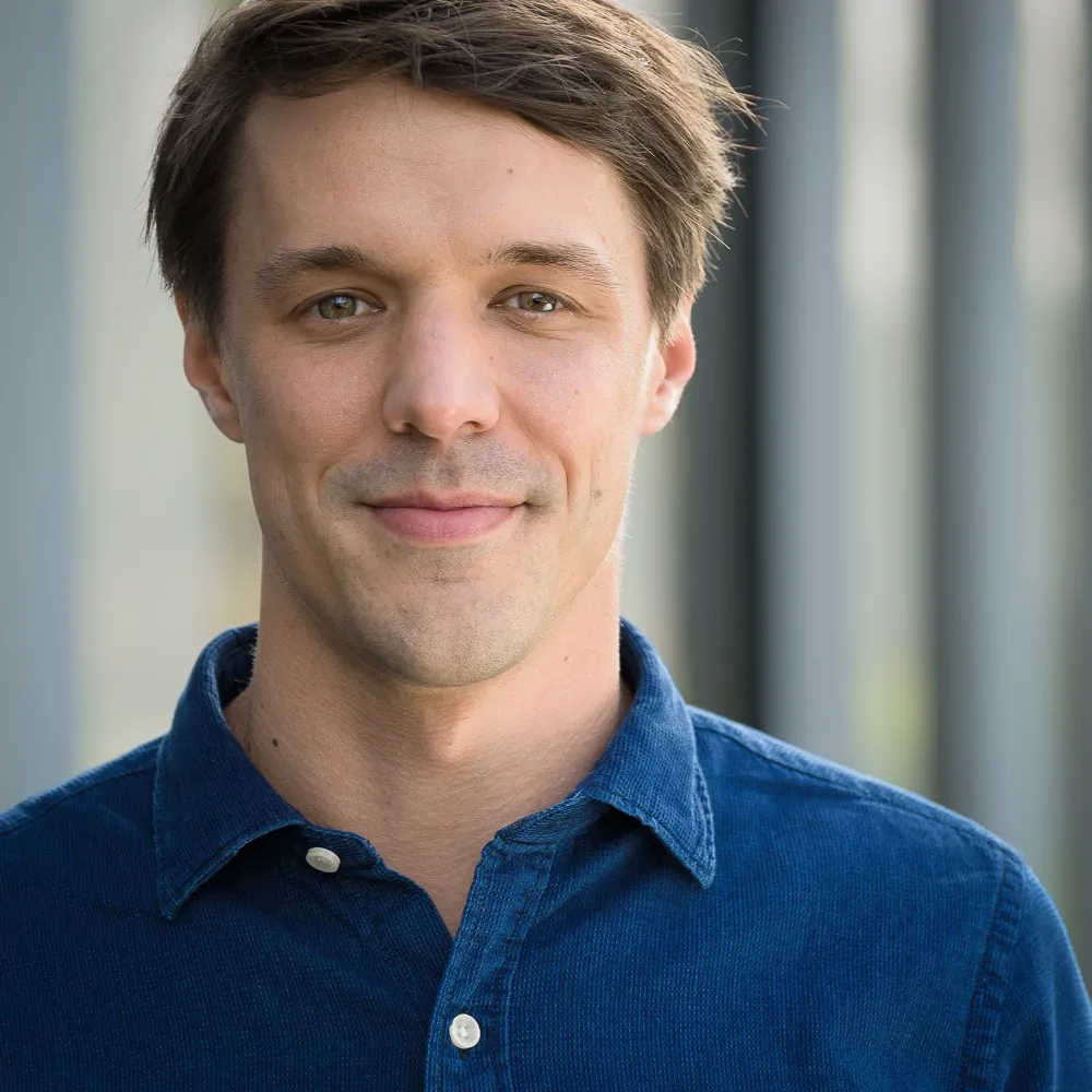 #behindthecode – cronner stellen sich vor: Frederik Bischoff, Business Analyst, Testkoordinator und Softwaretester bei cronn