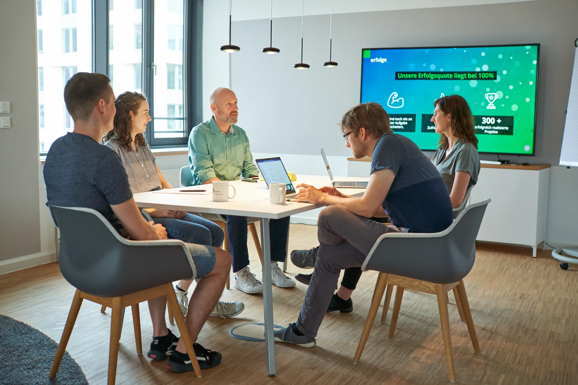 cronner bei einem Meeting